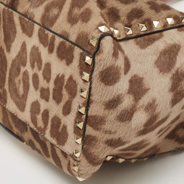 Pre Owned Valentino Beige Leopard Print Calfhair and Leather Small Rockstud Trapeze Tote