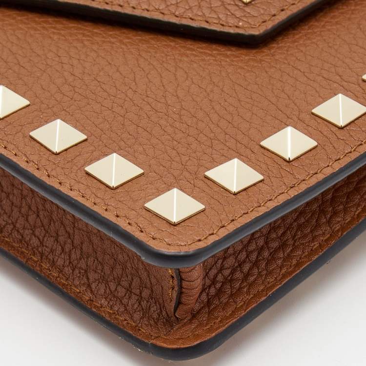 Pre Owned Valentino Brown Leather Rockstud Chain Phone Pouch