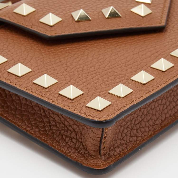 Pre Owned Valentino Brown Leather Rockstud Chain Phone Pouch