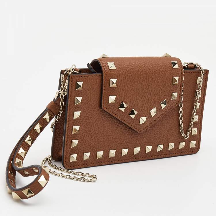 Pre Owned Valentino Brown Leather Rockstud Chain Phone Pouch