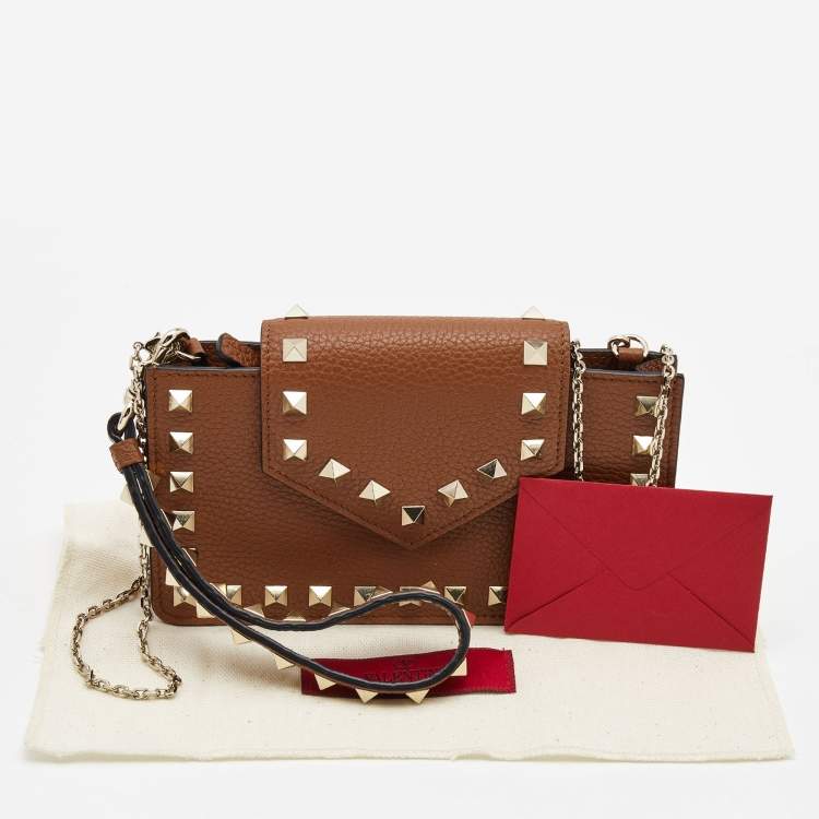 Pre Owned Valentino Brown Leather Rockstud Chain Phone Pouch