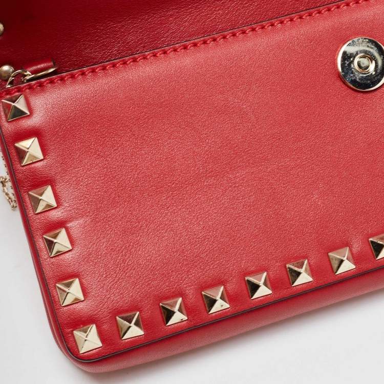 Pre Owned Valentino Red Leather Rockstud Bangle Clutch