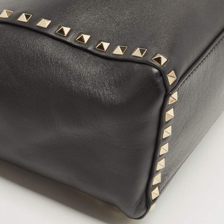 Pre Owned Valentino Black Leather Rockstud Trapeze Tote