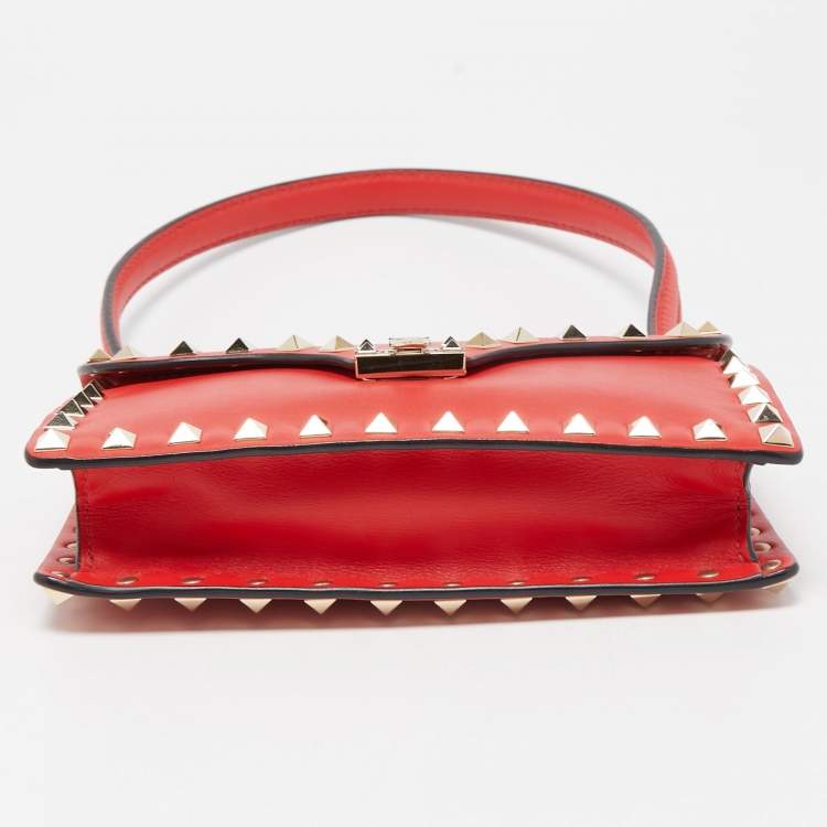 Pre Owned Valentino Red Leather Rockstud Baguette Bag