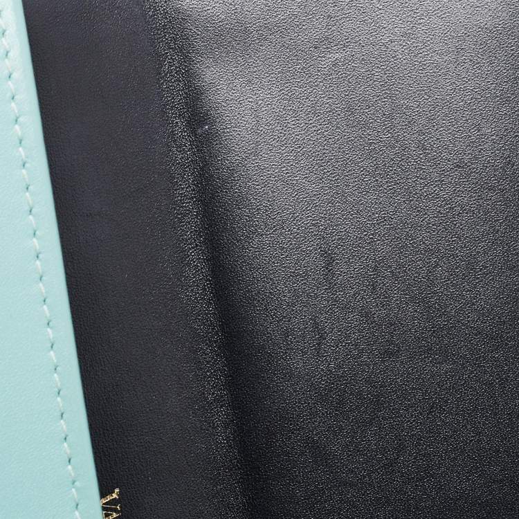 Pre Owned Valentino Green Leather Flap Continental Wallet 