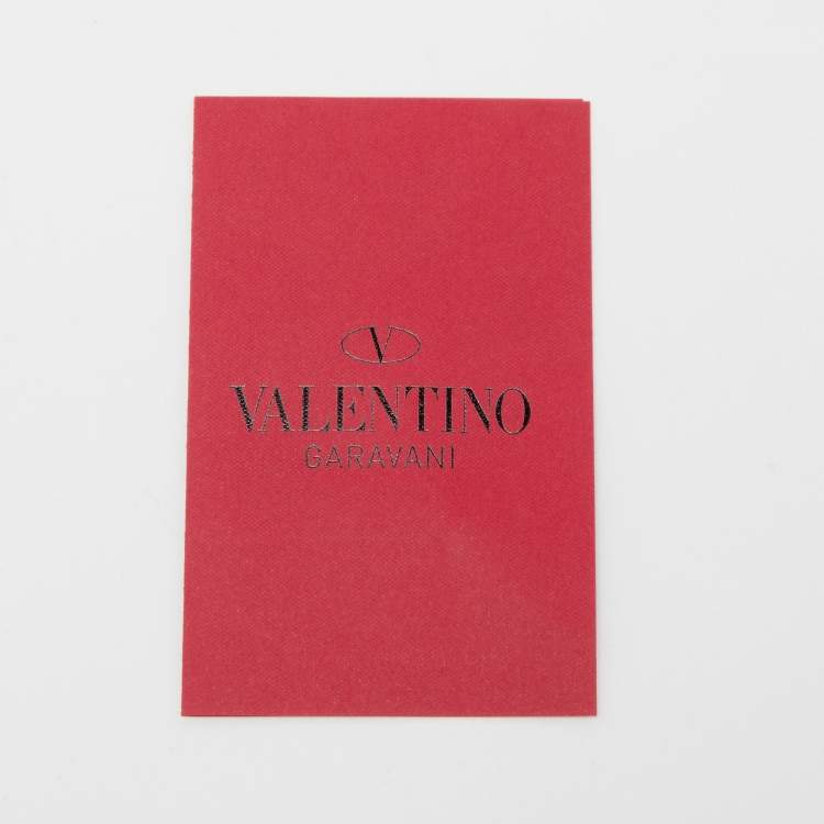 Pre Owned Valentino Beige Leather Rockstud Shopper Tote