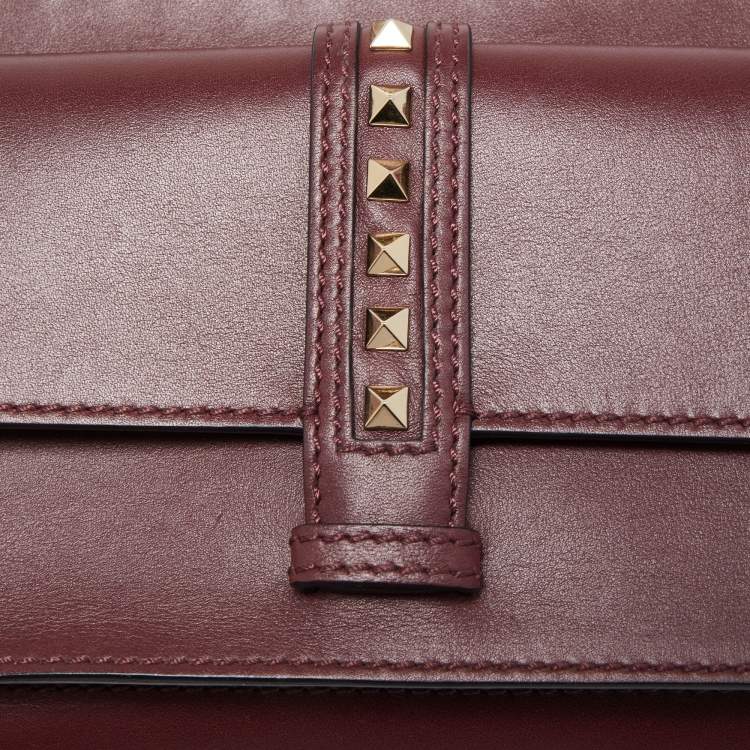 Pre Owned Valentino Burgundy Leather Rockstud Rectangular Shoulder Bag