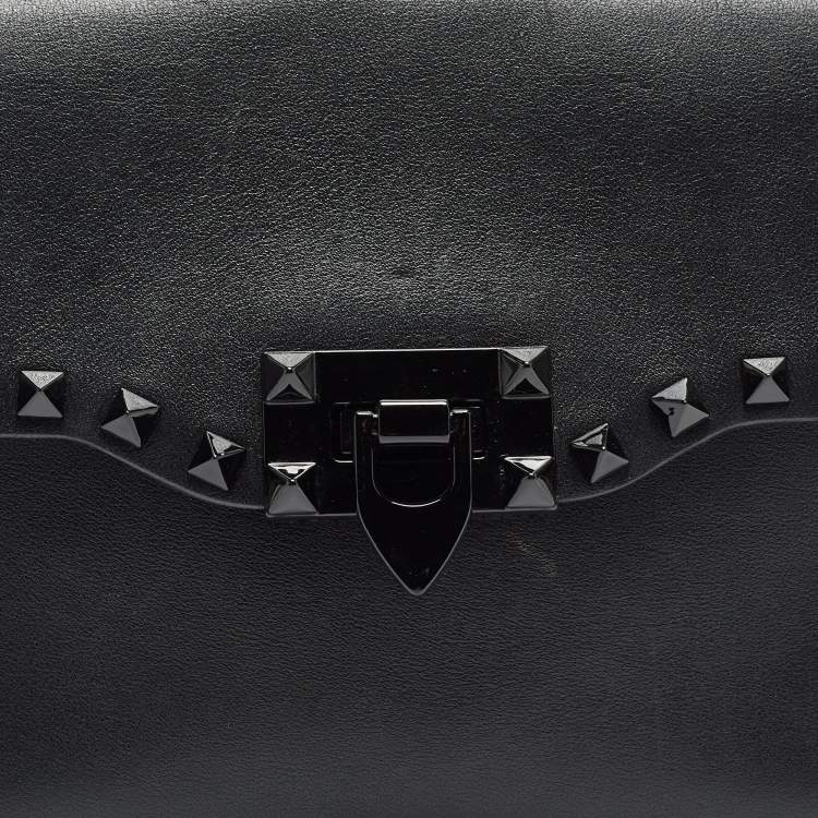Pre Owned Valentino Black Leather Rockstud Flap Crossbody Bag