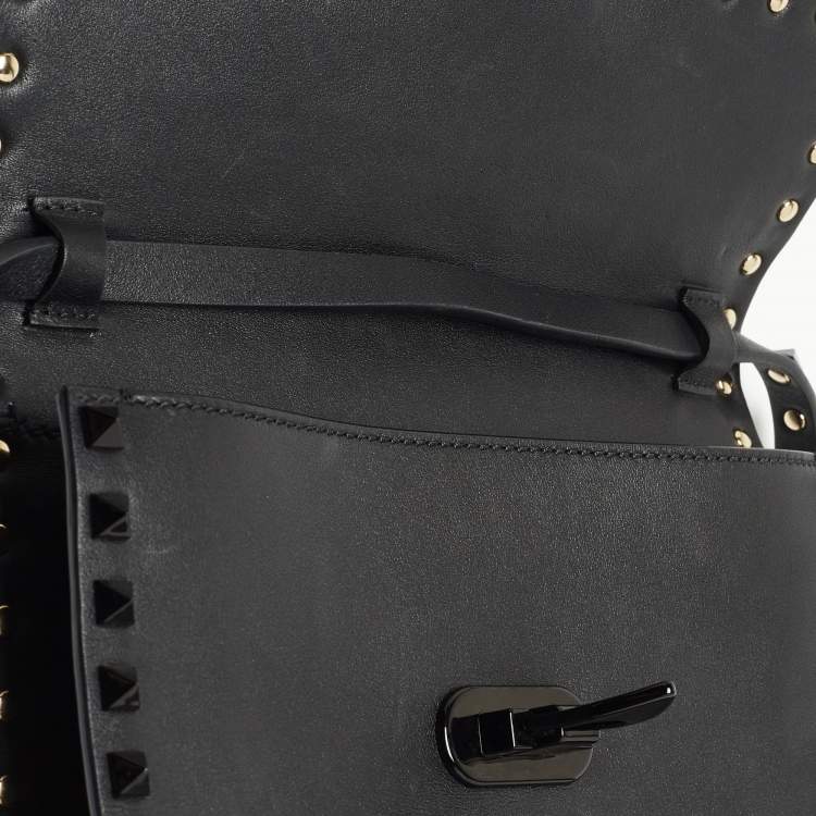 Pre Owned Valentino Black Leather Rockstud Flap Crossbody Bag