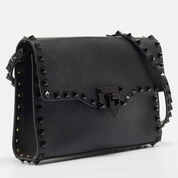 Pre Owned Valentino Black Leather Rockstud Flap Crossbody Bag