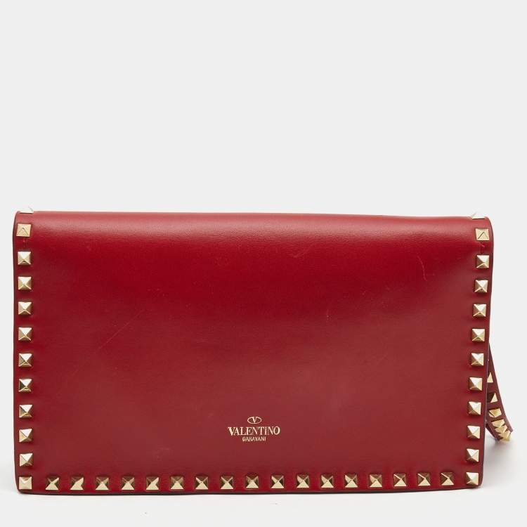 Pre Owned Valentino Red Leather Rockstud Wristlet Clutch