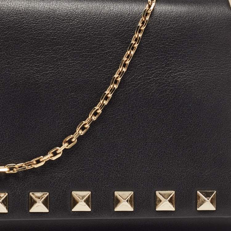 Pre Owned Valentino Black Leather Rockstud Wallet on Chain