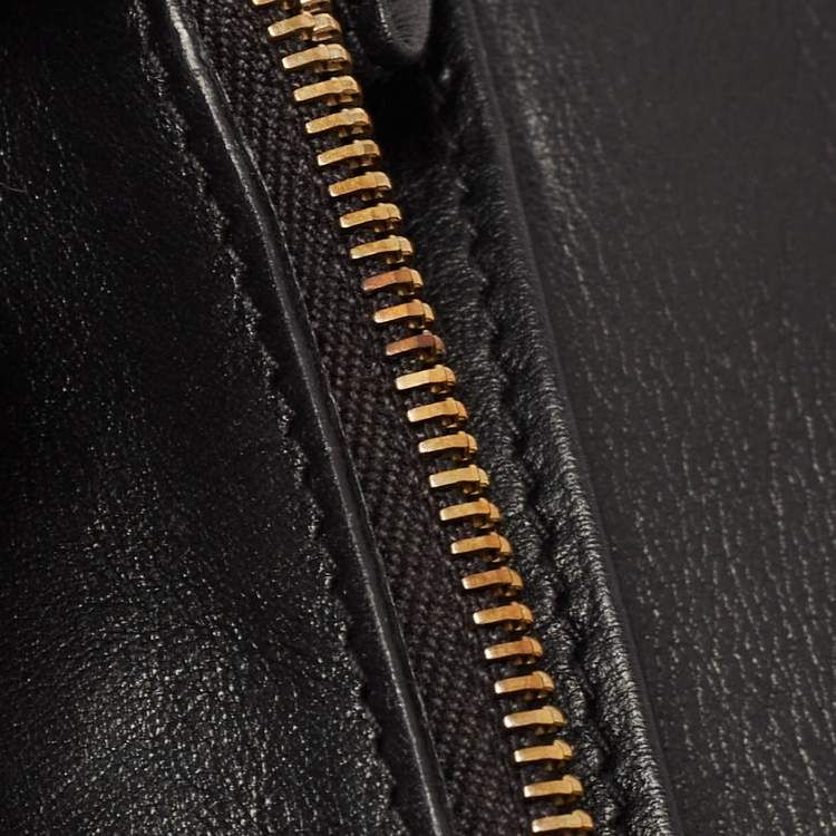 Pre Owned Valentino Black Leather Rockstud Wallet on Chain
