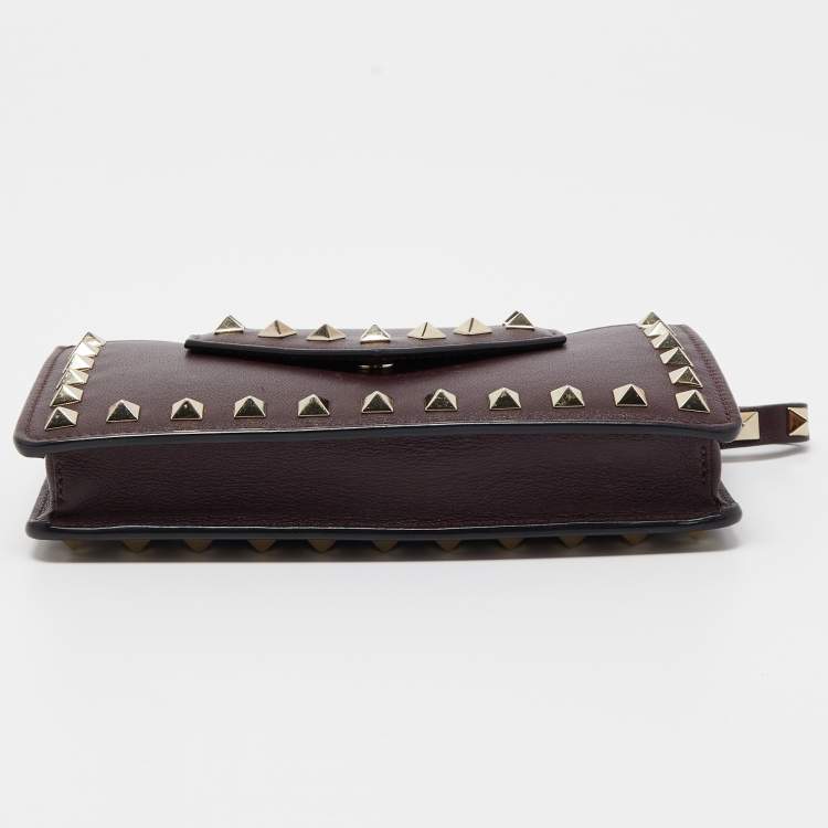 Pre Owned Valentino Dark Purple Leather Rockstud Phone Case Chain Bag
