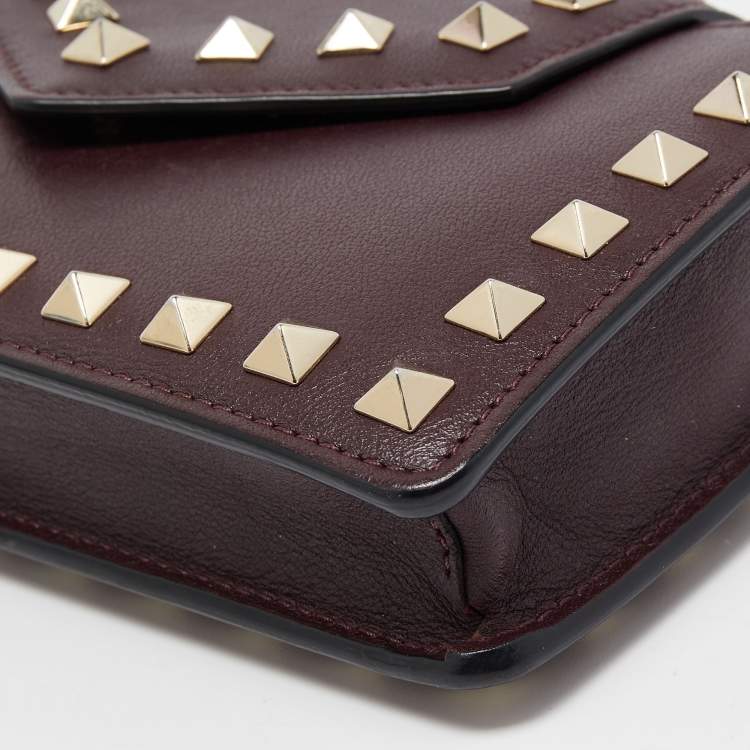Pre Owned Valentino Dark Purple Leather Rockstud Phone Case Chain Bag