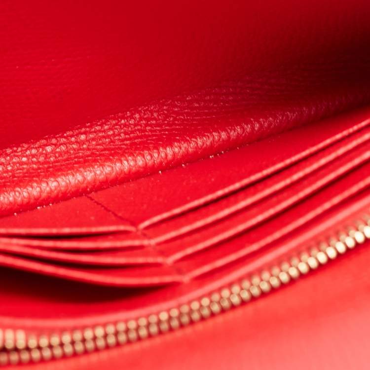Pre Owned Valentino Red Leather VLogo Chain Wallet