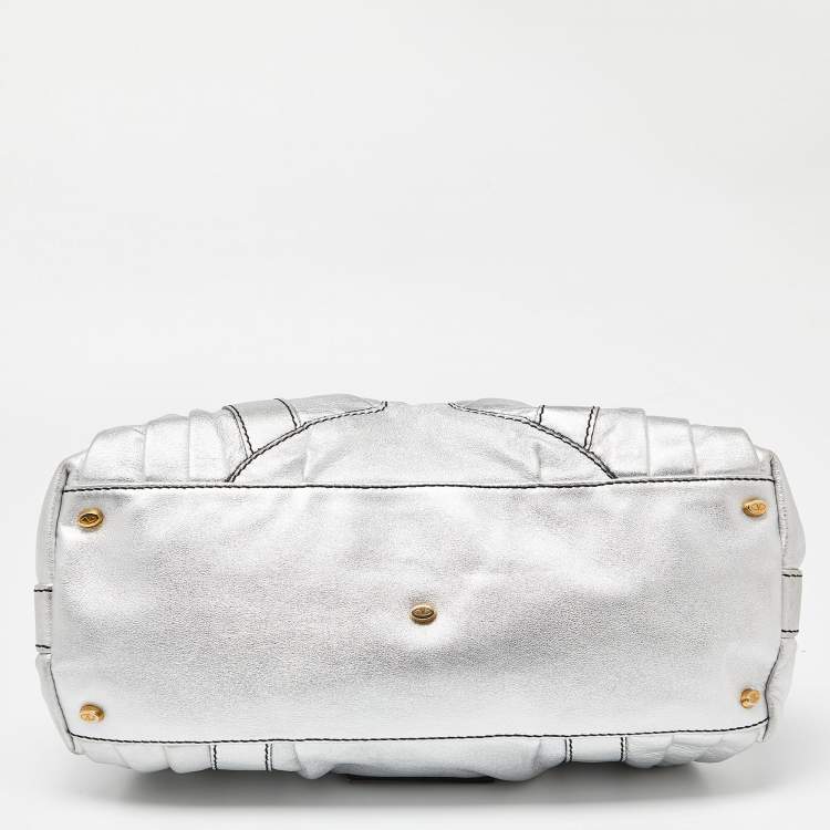 مملوكة مسبقًا Valentino Silver Leather Front Pocket Satchel