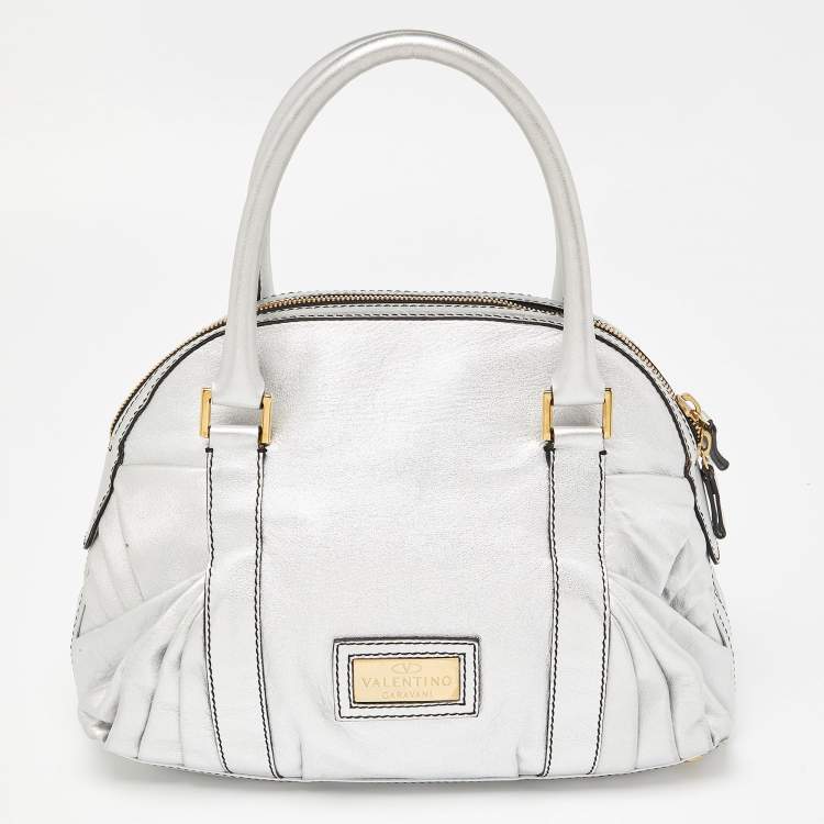 مملوكة مسبقًا Valentino Silver Leather Front Pocket Satchel