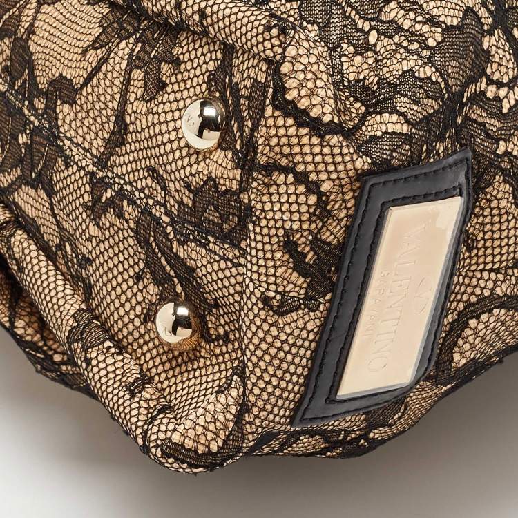 Pre Owned Valentino Beige/Black Raffia,Patent Leather and Lace Bow Dome Satchel