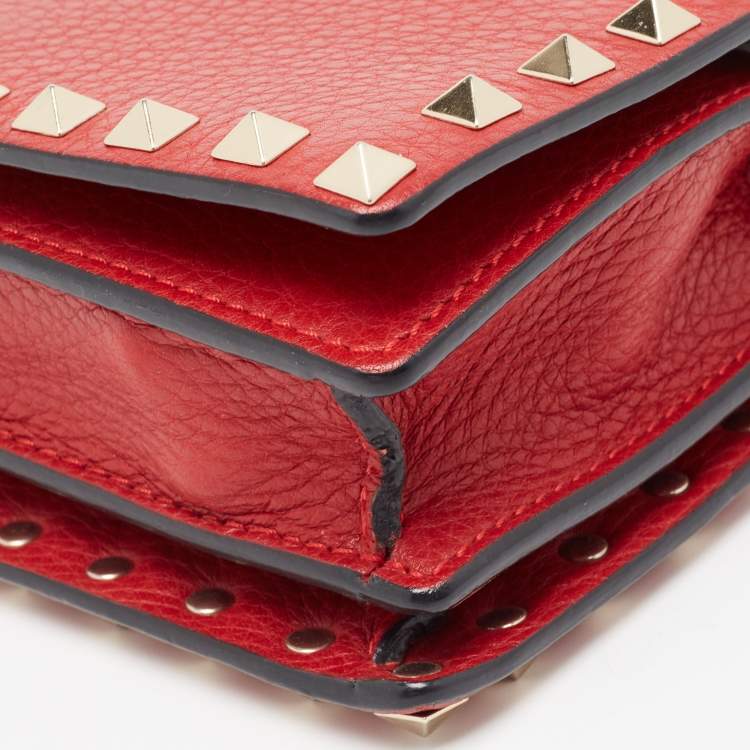 Pre Owned Valentino Red Leather Rockstud Chain Clutch