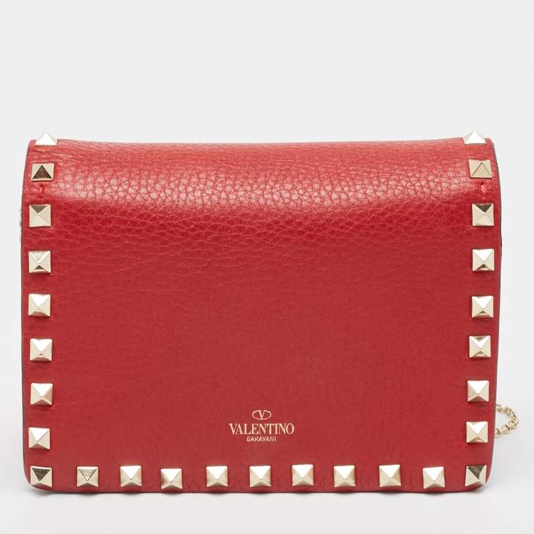 Pre Owned Valentino Red Leather Rockstud Chain Clutch