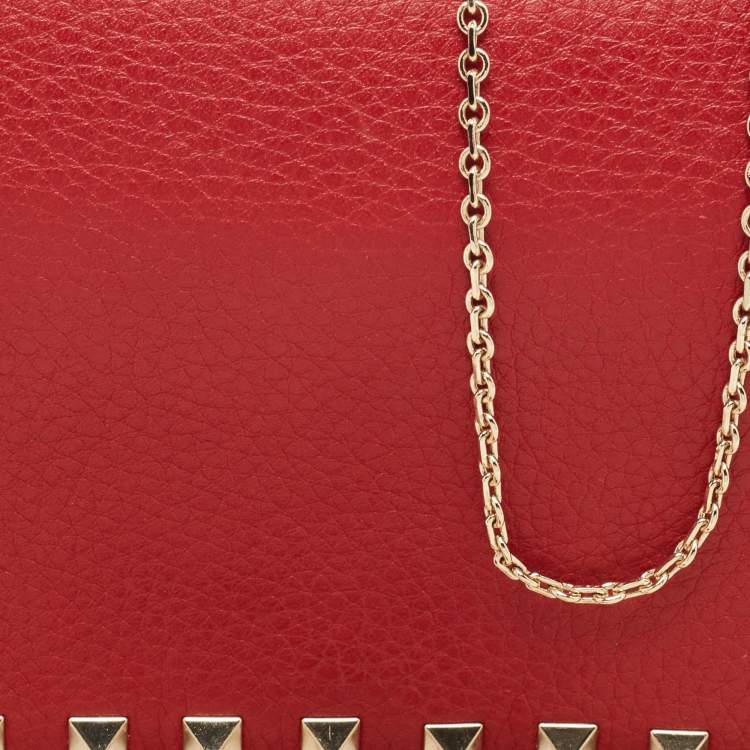 Pre Owned Valentino Red Leather Rockstud Chain Clutch