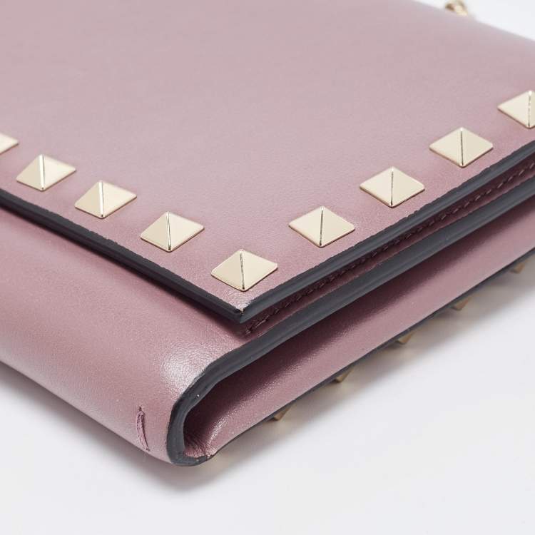 Pre Owned Valentino Purple Leather Rockstud Flap Chain Clutch