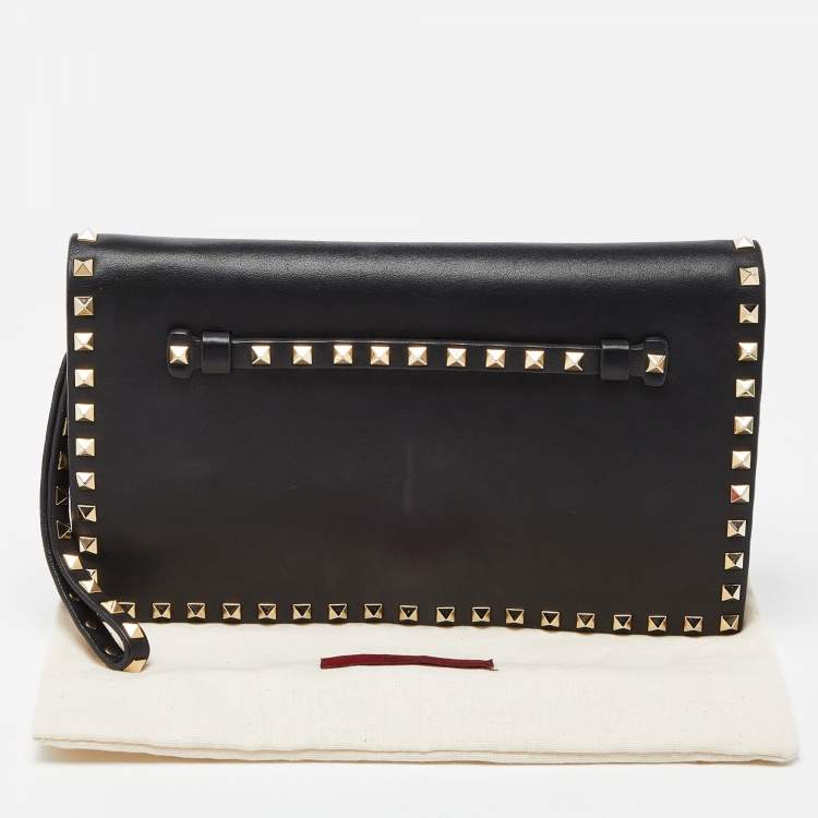Pre Owned Valentino Black Leather Rockstud Wristlet Clutch