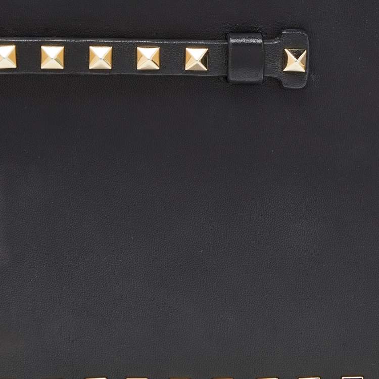 Pre Owned Valentino Black Leather Rockstud Wristlet Clutch