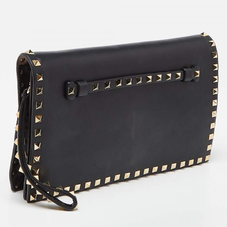 Pre Owned Valentino Black Leather Rockstud Wristlet Clutch