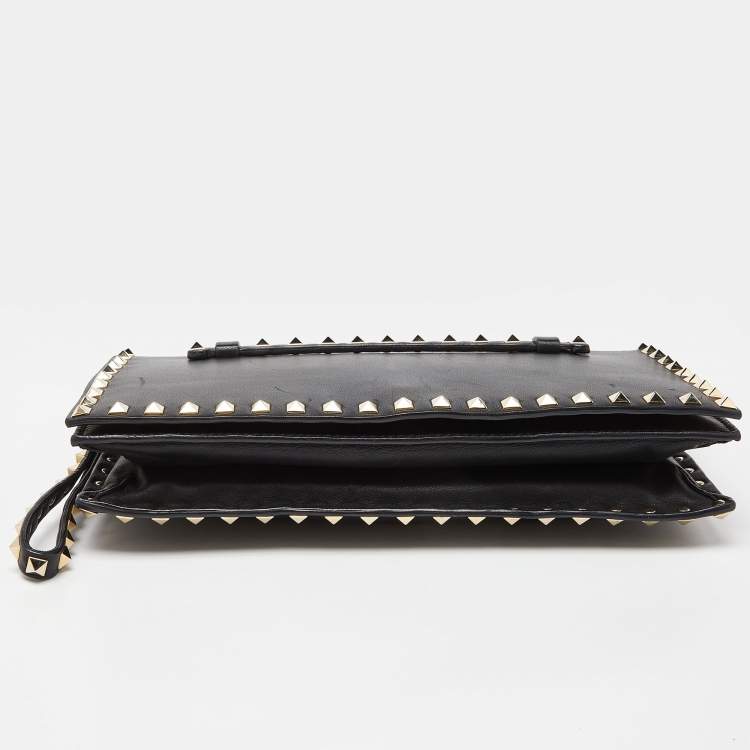 Pre Owned Valentino Black Leather Rockstud Wristlet Clutch