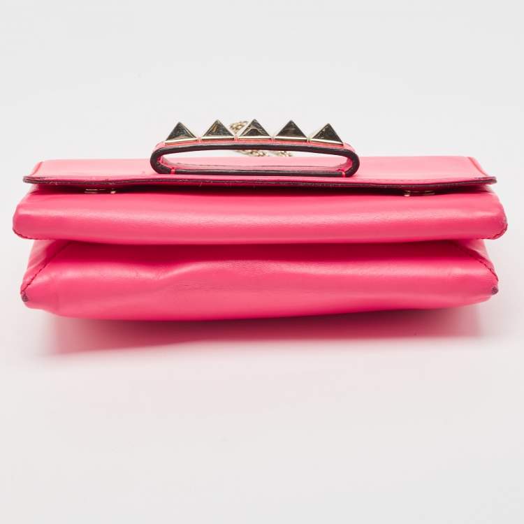 Pre Owned Valentino Pink Leather Rockstud Va Va Voom Chain Clutch