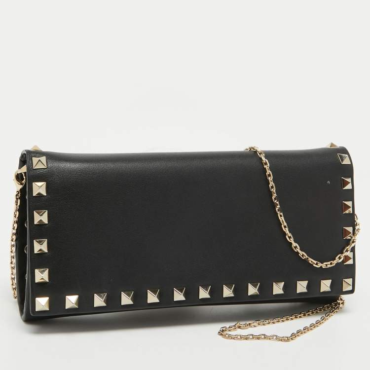 Pre Owned Valentino Black Leather Rockstud Wallet On Chain