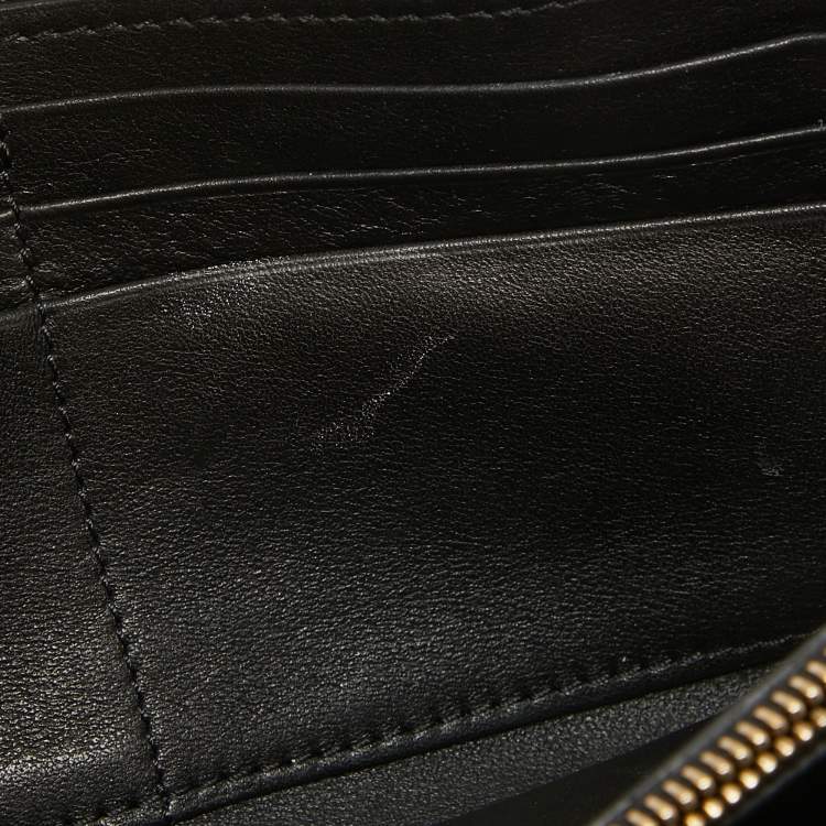 Pre Owned Valentino Black Leather Rockstud Wallet On Chain