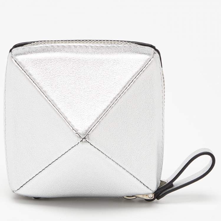 Pre Owned Valentino Silver Leather Zip Chain Coin Purse