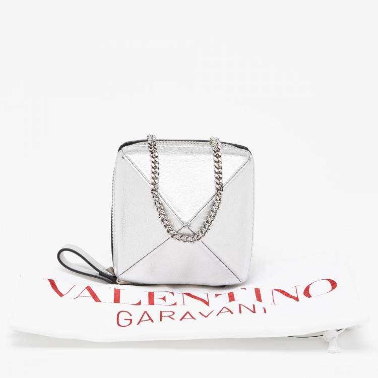 Pre Owned Valentino Silver Leather Zip Chain Coin Purse