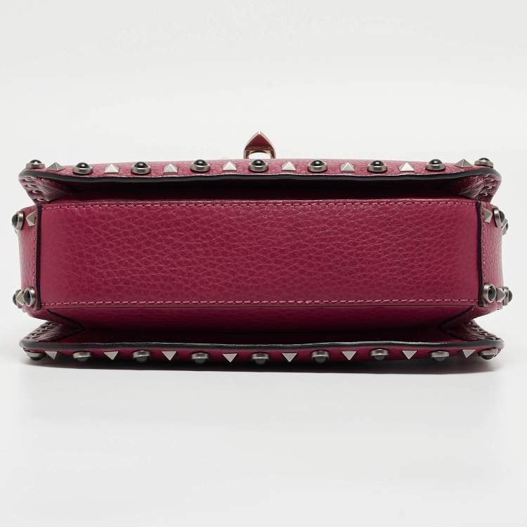 Pre Owned Valentino Magenta Leather Guitar Rolling Rockstud Shoulder Bag