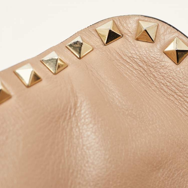 Pre Owned Valentino Beige Leather Rockstud Slim Top Handle Bag