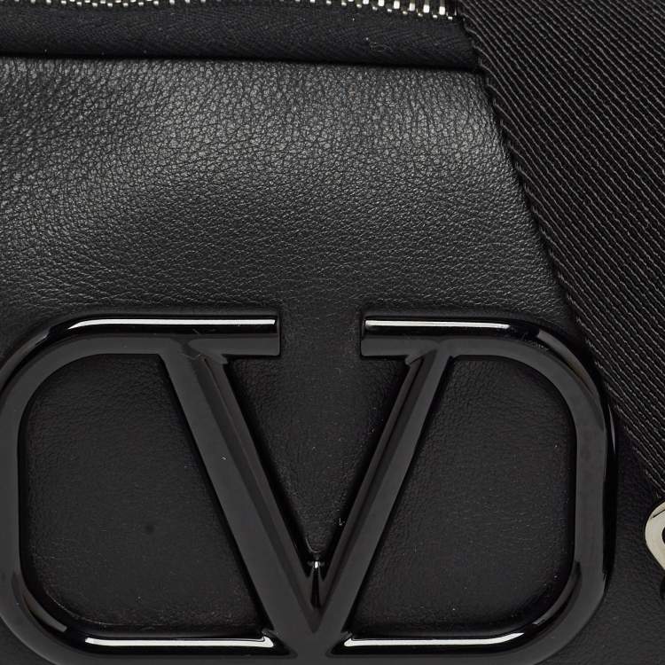 Pre Owned Valentino Black Leather VSling Crossbody Bag