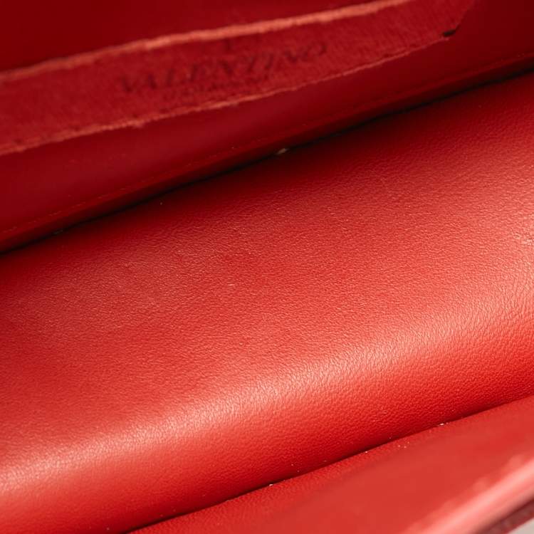 Pre Owned Valentino Red Leather Rockstud Buckled Crossbody Bag