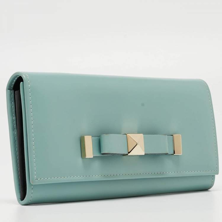 Pre Owned Valentino Light Blue Leather Roman Stud Flap Continental Wallet