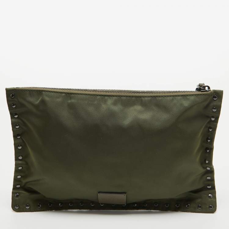 Pre Owned Valentino Green Nylon Rockstud Slim Pouch