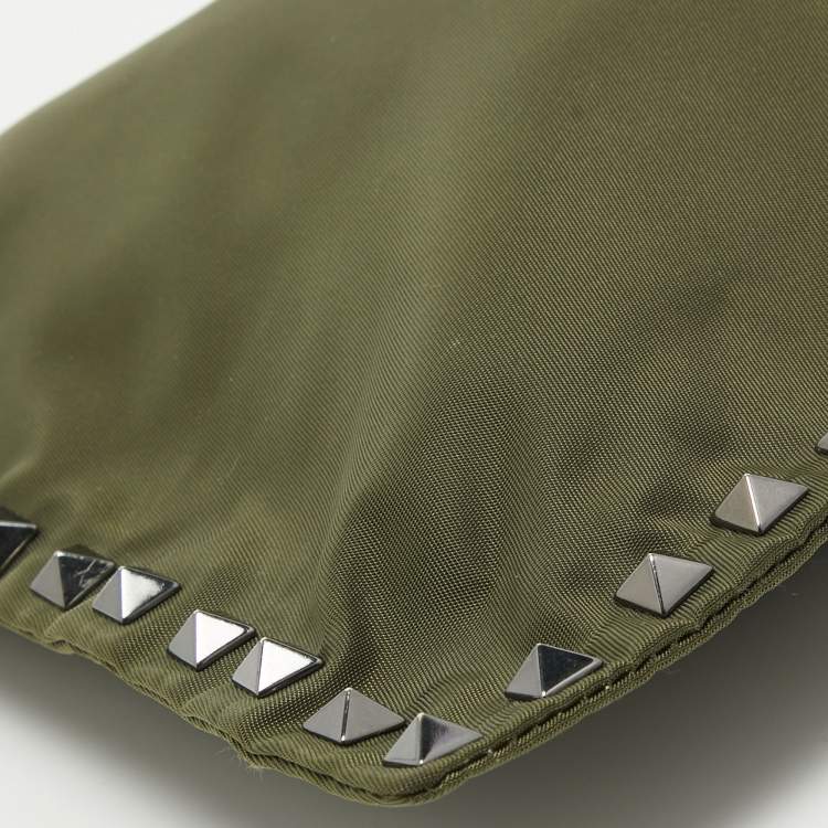 Pre Owned Valentino Green Nylon Rockstud Slim Pouch
