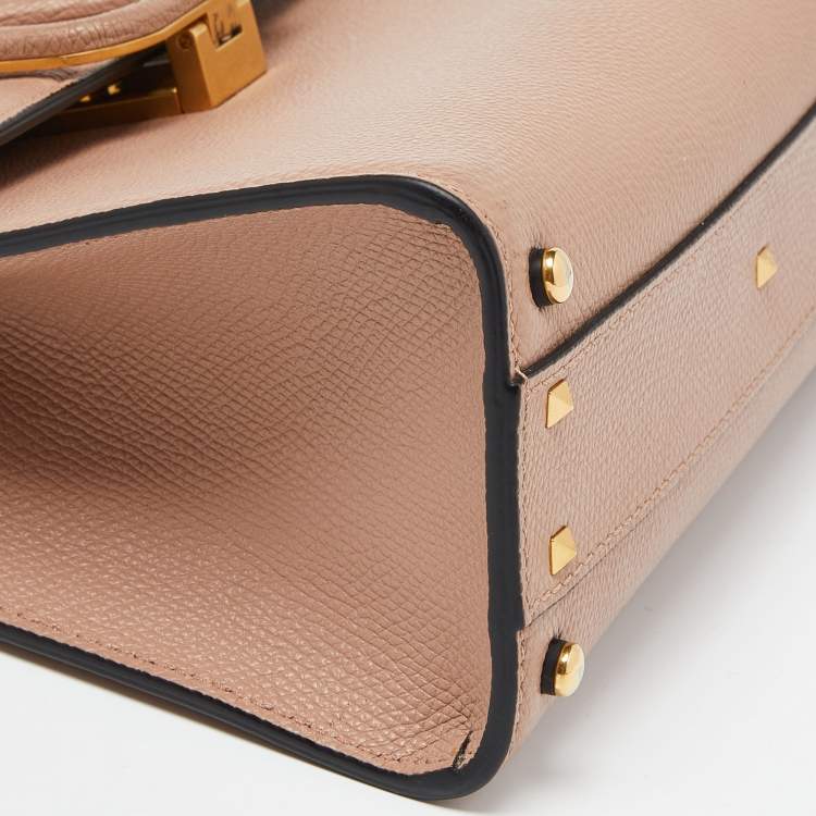 مملوكة مسبقًا Valentino Beige Leather Small VSling Top Handle Bag
