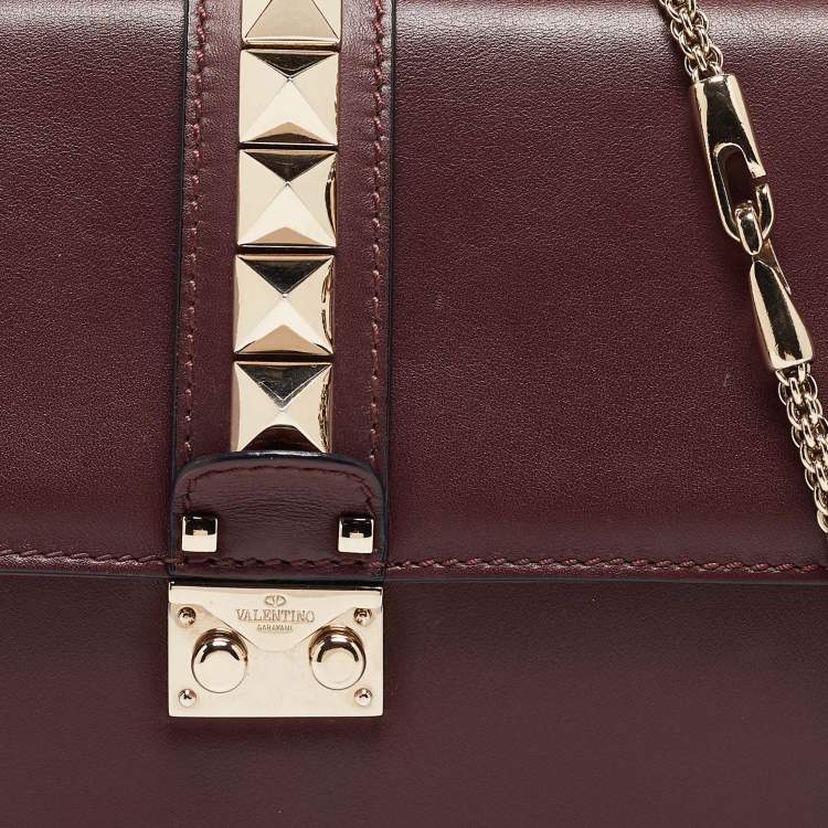 Pre Owned Valentino Burgundy Leather Medium Rockstud Glam Lock Flap Bag