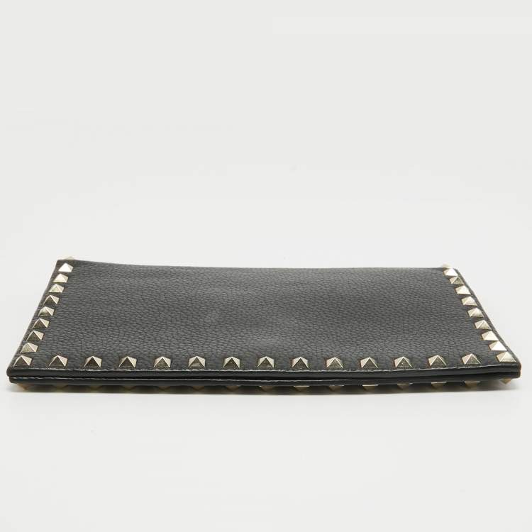 Pre Owned Valentino Black Leather Rockstud Flap Organizer Clutch