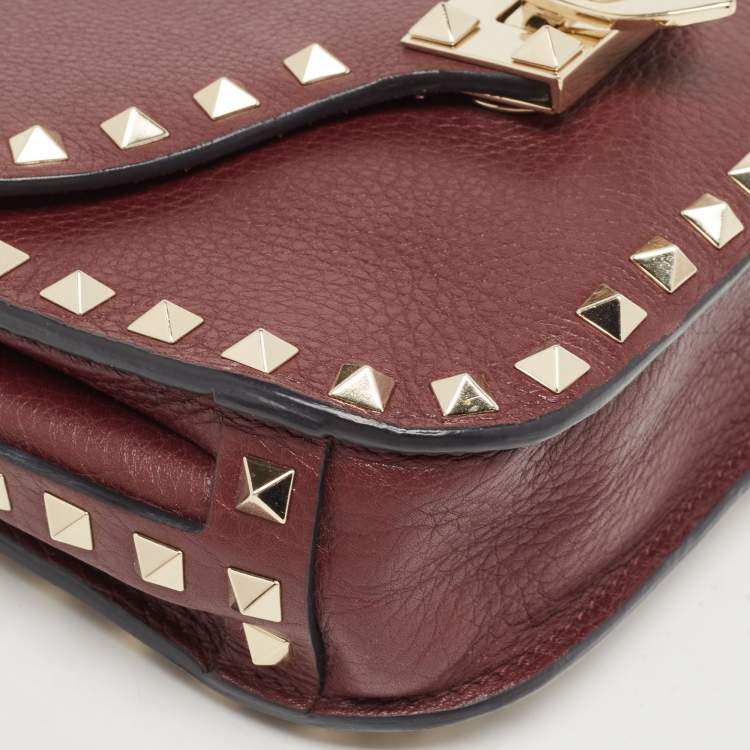 Pre Owned Valentino Burgundy Leather Rockstud Flap Crossbody Bag