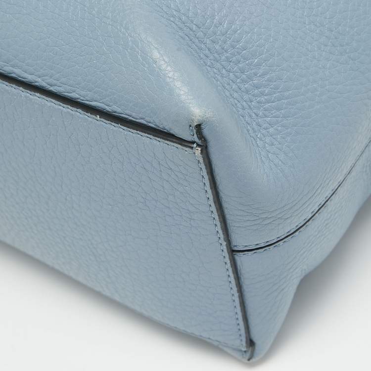 مملوكة مسبقًا Valentino Light Blue Leather Rockstud Tote