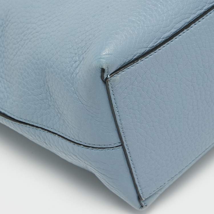 مملوكة مسبقًا Valentino Light Blue Leather Rockstud Tote