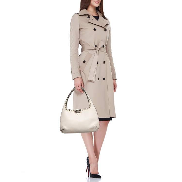 Pre Owned Valentino Off White Leather Small Rockstud Hobo